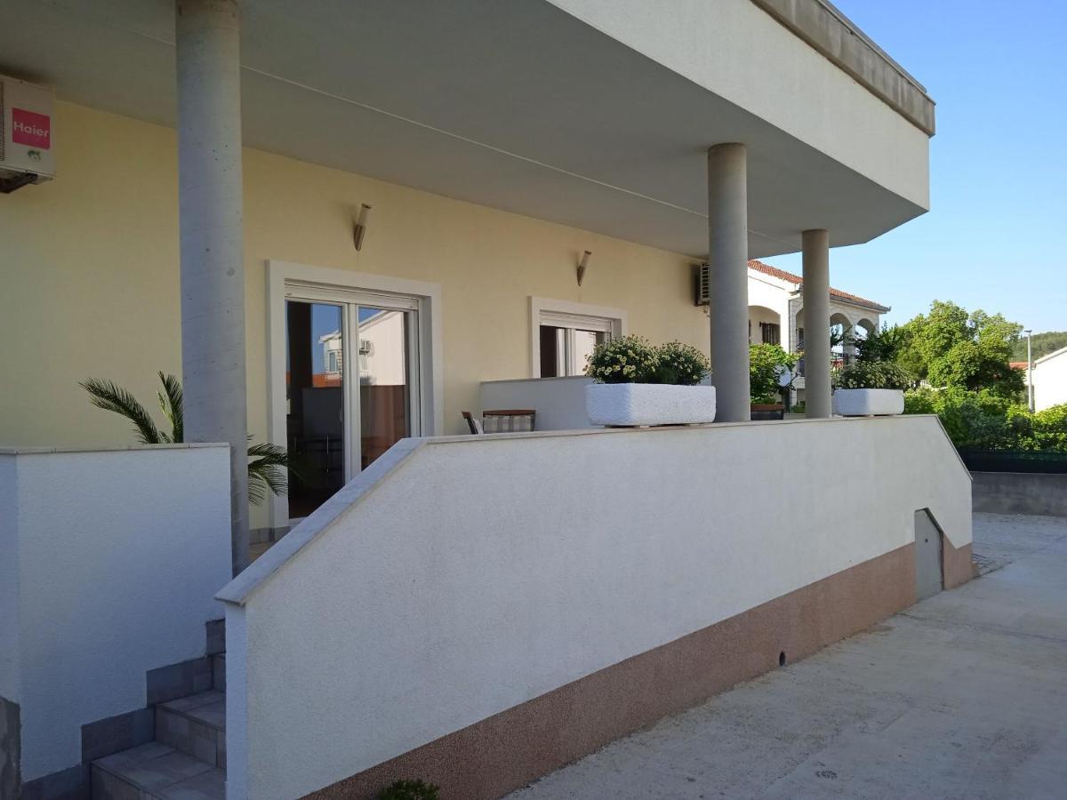 Apartments Blazenka Trogir Luaran gambar